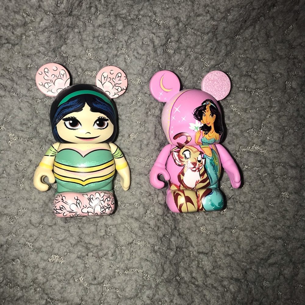 👑 Jasmine and Jasmine with Raj vinylmation🐯